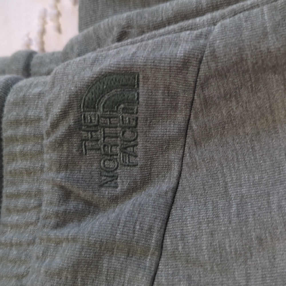 The North Face Joggers XS Olive Green - Picture 4 of 8